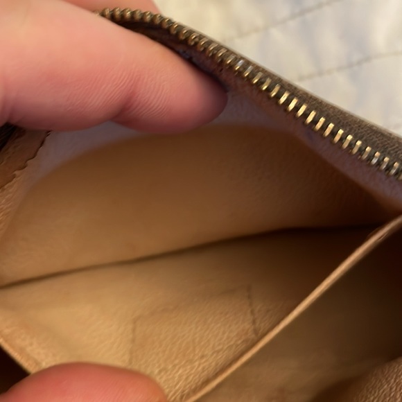 Louis Vuitton cosmetic pouch make up bag tolitery travel bag lv made in Spain - Picture 10 of 12